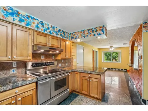 10975 SW Walnut Street Portland OR 97223