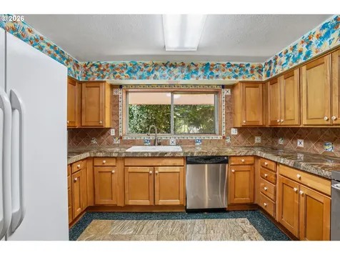 10975 SW Walnut Street Portland OR 97223