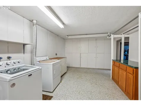 10975 SW Walnut Street Portland OR 97223