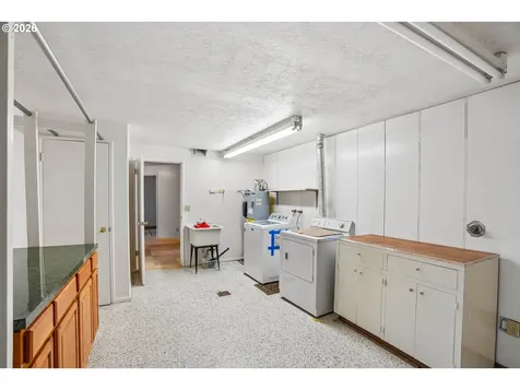 10975 SW Walnut Street Portland OR 97223