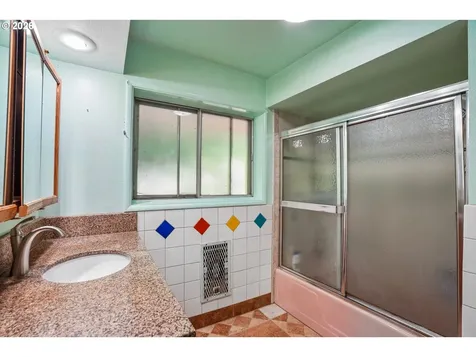 10975 SW Walnut Street Portland OR 97223