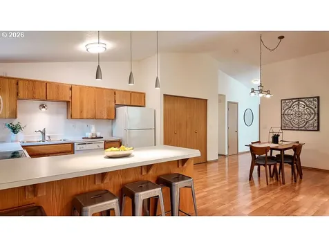 164 NW Cody Court Hillsboro OR 97124