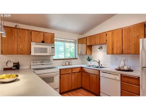 164 NW Cody Court Hillsboro OR 97124