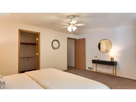 164 NW Cody Court Hillsboro OR 97124