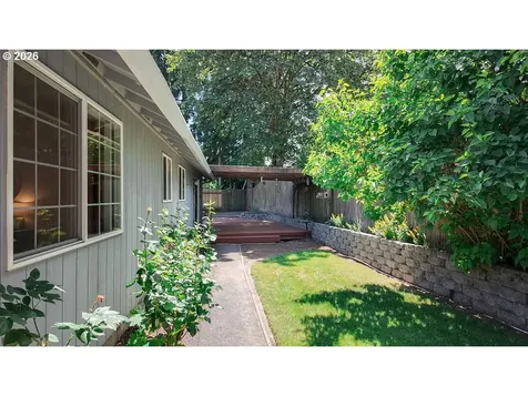 164 NW Cody Court Hillsboro OR 97124