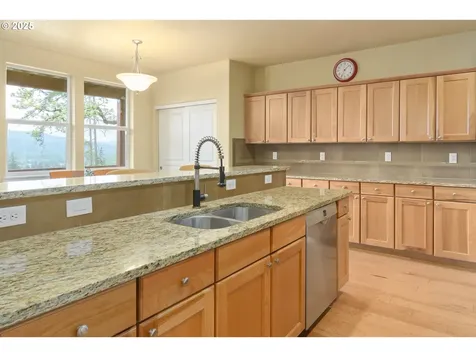 545 Mountaingate Drive Springfield OR 97478