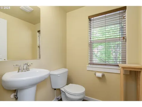 545 Mountaingate Drive Springfield OR 97478