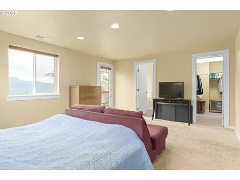 545 Mountaingate Drive Springfield OR 97478