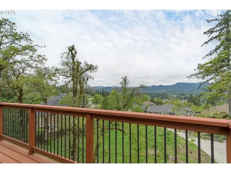 545 Mountaingate Drive Springfield OR 97478