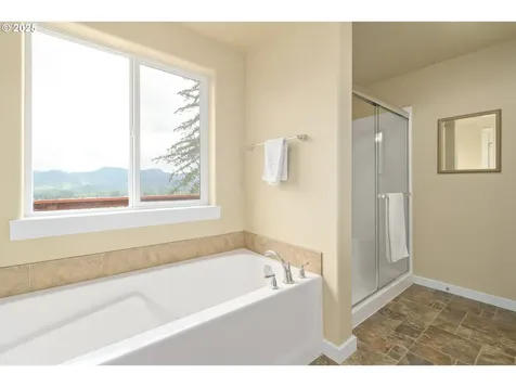 545 Mountaingate Drive Springfield OR 97478