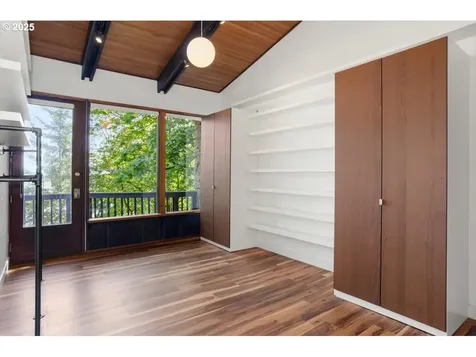 9335 NW Roseway Avenue Portland OR 97231