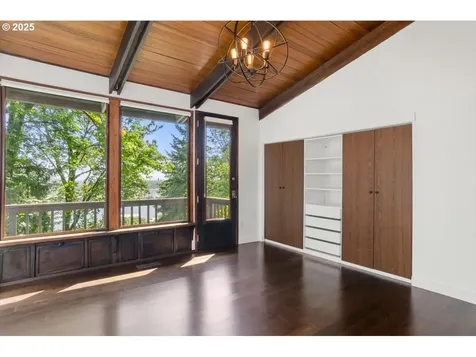 9335 NW Roseway Avenue Portland OR 97231