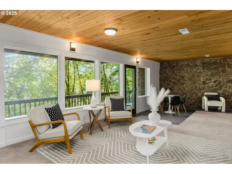 9335 NW Roseway Avenue Portland OR 97231