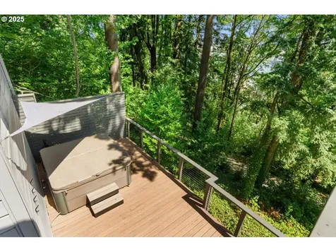 9335 NW Roseway Avenue Portland OR 97231