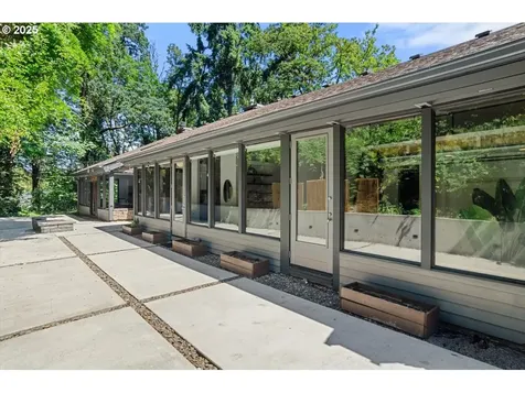 9335 NW Roseway Avenue Portland OR 97231