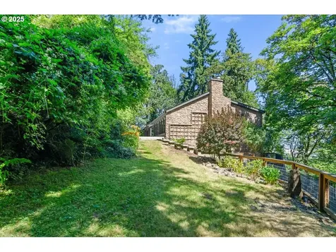 9335 NW Roseway Avenue Portland OR 97231