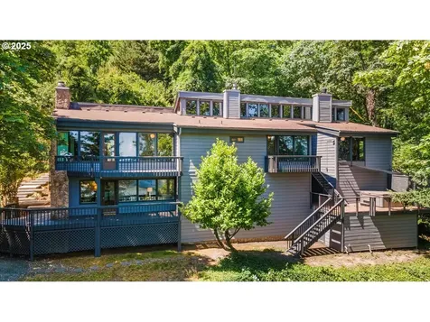 9335 NW Roseway Avenue Portland OR 97231