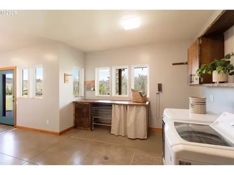 85535 Lancer Lane Eugene OR 97405