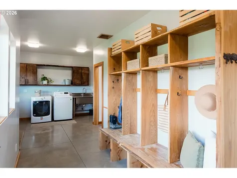 85535 Lancer Lane Eugene OR 97405