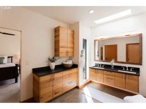 85535 Lancer Lane Eugene OR 97405