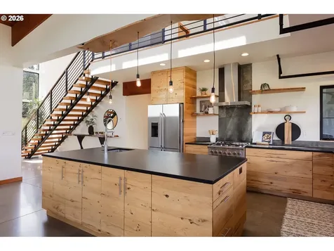 85535 Lancer Lane Eugene OR 97405