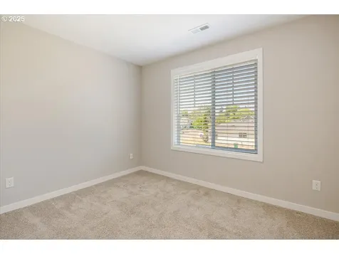 516 S Columbia Street Newberg OR 97132