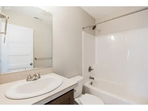 516 S Columbia Street Newberg OR 97132