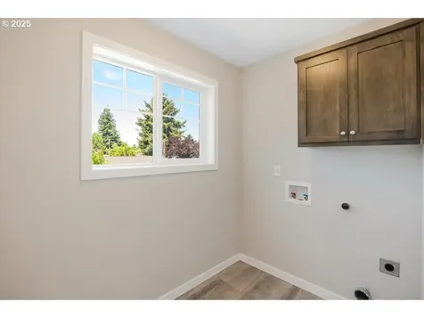 516 S Columbia Street Newberg OR 97132
