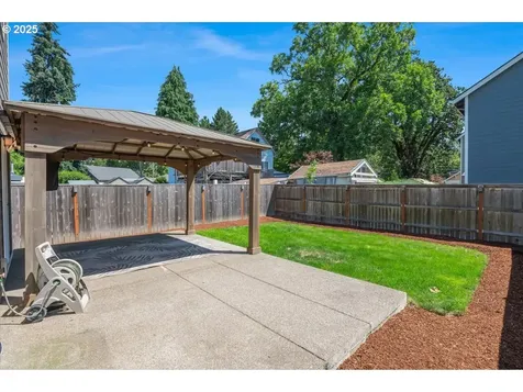 516 S Columbia Street Newberg OR 97132