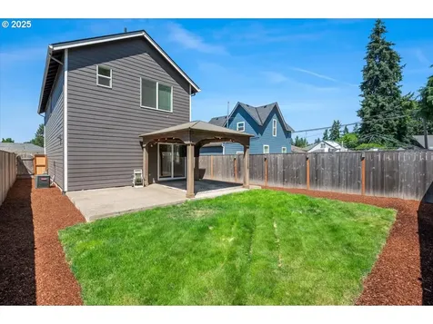 516 S Columbia Street Newberg OR 97132
