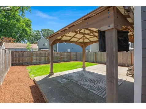 516 S Columbia Street Newberg OR 97132