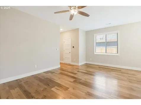 516 S Columbia Street Newberg OR 97132