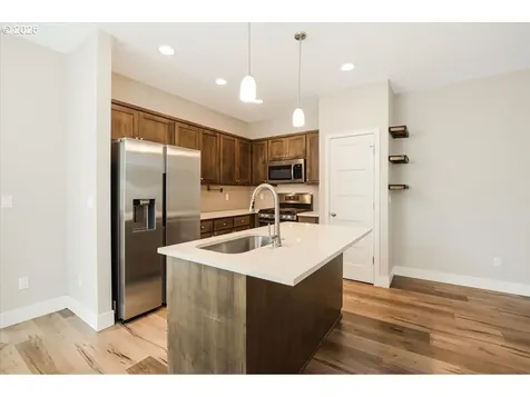 516 S Columbia Street Newberg OR 97132