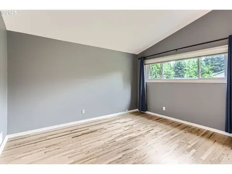 1925 SW Knollcrest Drive Portland OR 97225