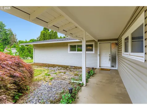 1925 SW Knollcrest Drive Portland OR 97225