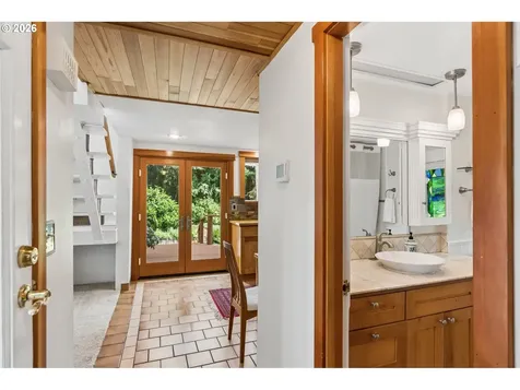 1766 SW Greenway Circle West Linn OR 97068