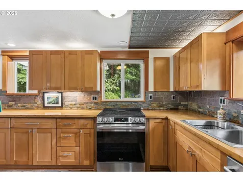 1766 SW Greenway Circle West Linn OR 97068