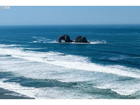 476 Highway 101 S Rockaway Beach OR 97136