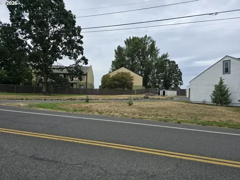 920 Lemont Street St. Helens OR 97051
