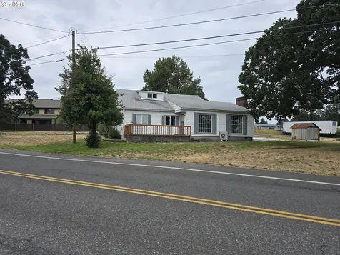 920 Lemont Street St. Helens OR 97051
