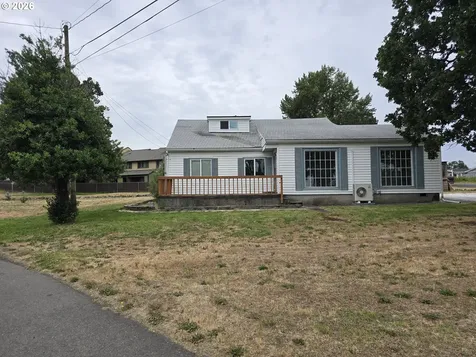 920 Lemont Street St. Helens OR 97051
