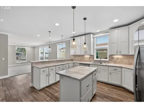 4155 NE Three Mile Lane Mcminnville OR 97128