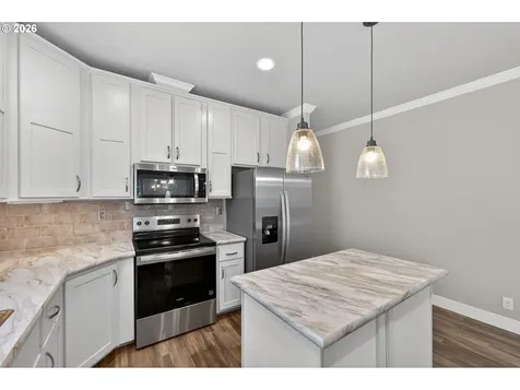 4155 NE Three Mile Lane Mcminnville OR 97128