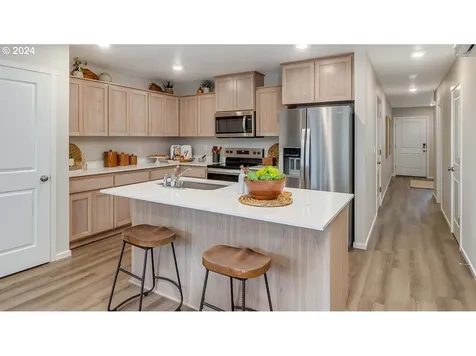 6144 SE 16th Street Gresham OR 97080