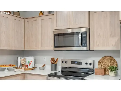 6144 SE 16th Street Gresham OR 97080