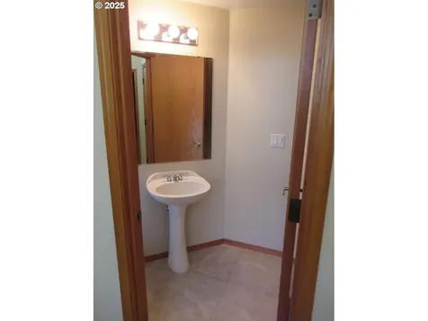 2572 2574 Arroyo Ridge Court NW Salem OR 97304