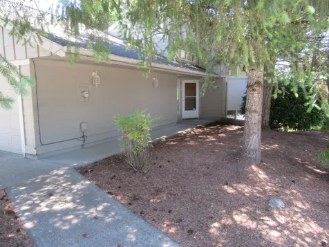 2572 2574 Arroyo Ridge Court NW Salem OR 97304