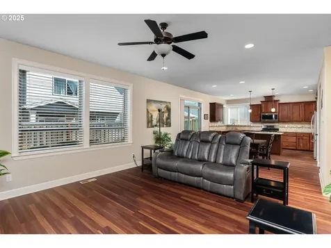 14727 Purple Ash Way Oregon City OR 97045