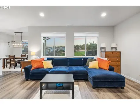 11872 SE Bridal Veil Falls Place Happy Valley OR 97086