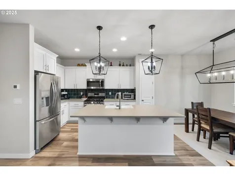 11872 SE Bridal Veil Falls Place Happy Valley OR 97086